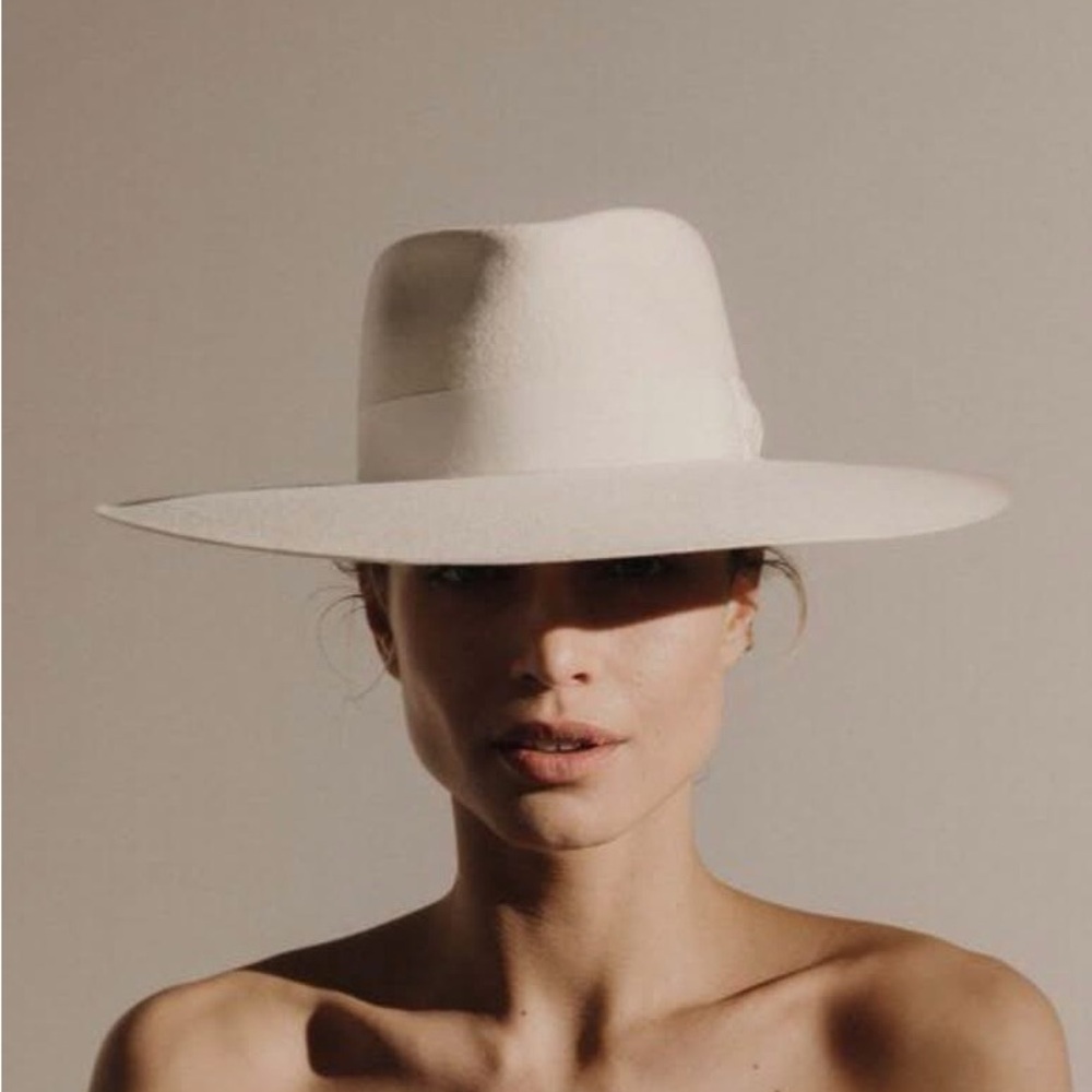 NWT- Elegant White Women's Hat